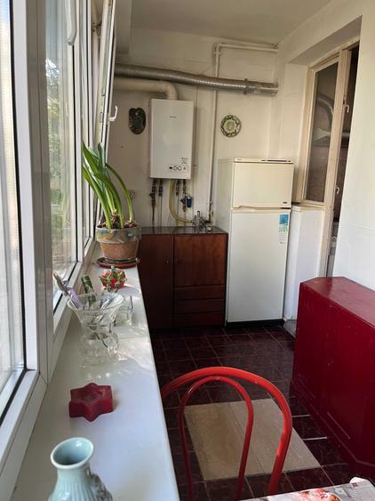 Apartament cu 2 camere semidecomandat în Pajura