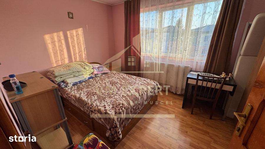 Apartament cu 2 camere semidecomandat în Central