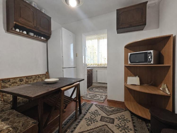 Proprietar – apartament 3 camere, 70 mp, etaj 1, garaj inclus | Girocului - 13