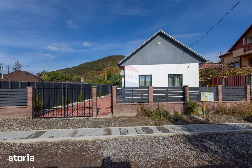 Casă cu 3 camere cu Teren 426 Mp în Central