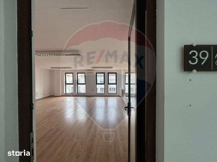 Spațiu comercial, de 96.95 mp, în Republicii