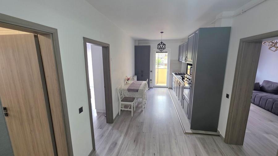 Apartament cu 2 camere decomandat în Florești