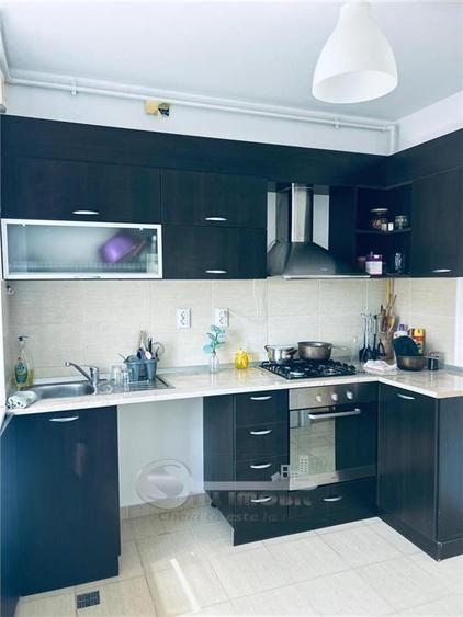 Apartament cu 3 camere decomandat în Tătărași