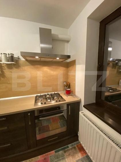 Casă cu 5 camere cu Teren 304 Mp în Mereni (Titu)