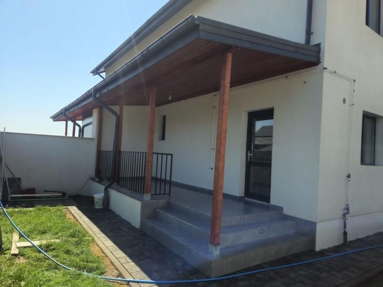 Casă cu 4 camere în Central