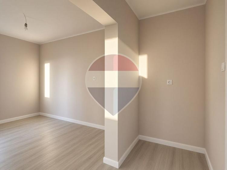 Apartament cu 3 camere decomandat în Central