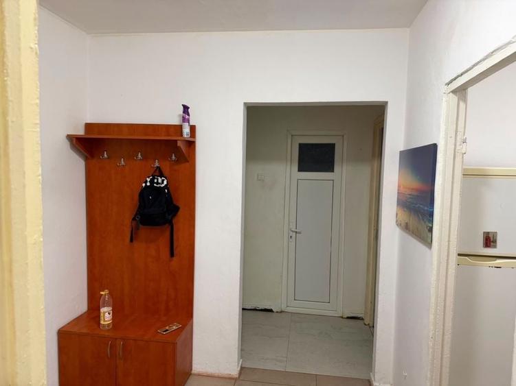 Apartament cu 2 camere în Lazu