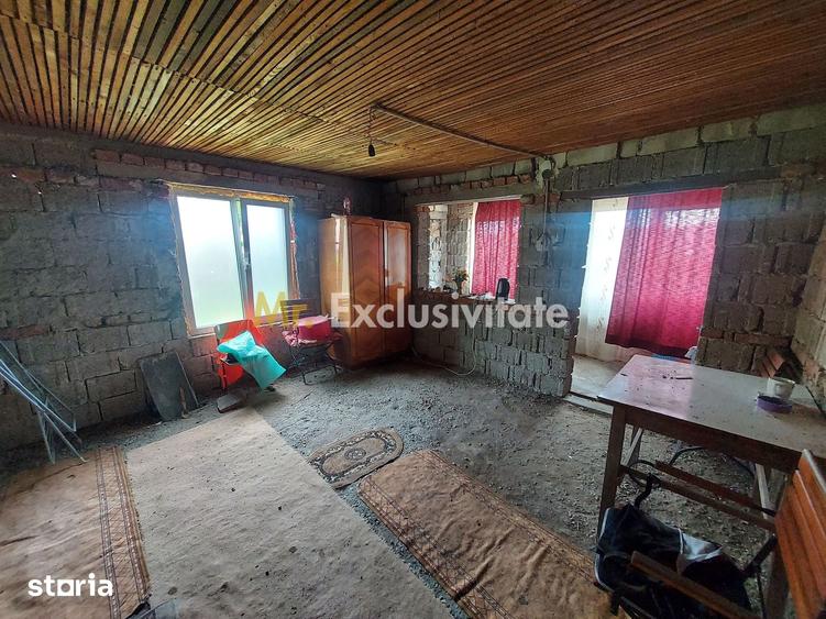Casă cu 4 camere cu Teren 405 Mp în Pietroșani