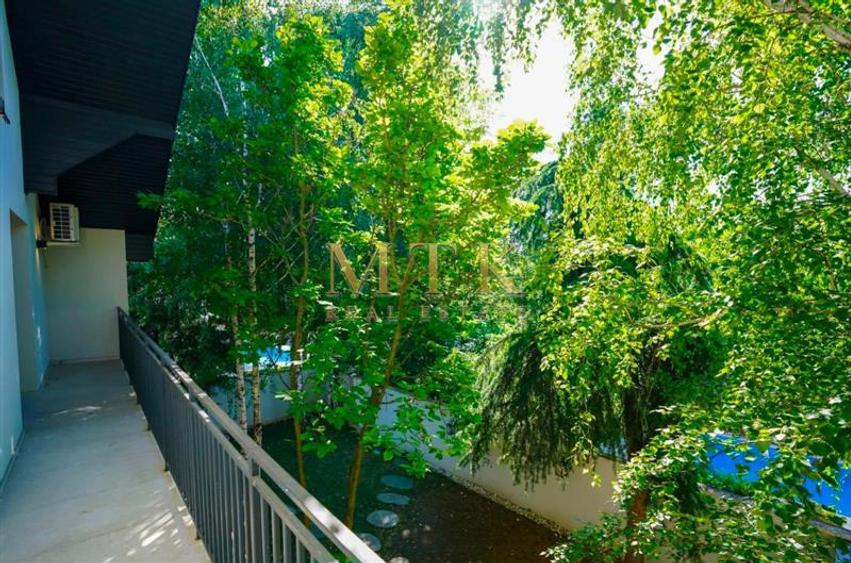 Duplex cu 5 camere cu Canalizare în Iancu Nicolae