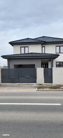 Casă cu 2 camere cu Teren 850 Mp în Sânmartin