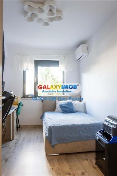 Apartament cu 3 camere semidecomandat, mobilat în Băneasa