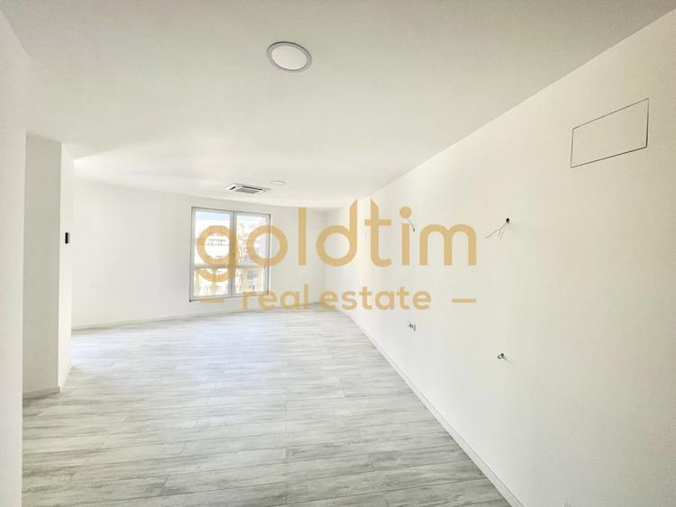 Apartament cu 4 camere decomandat în Herăstrău