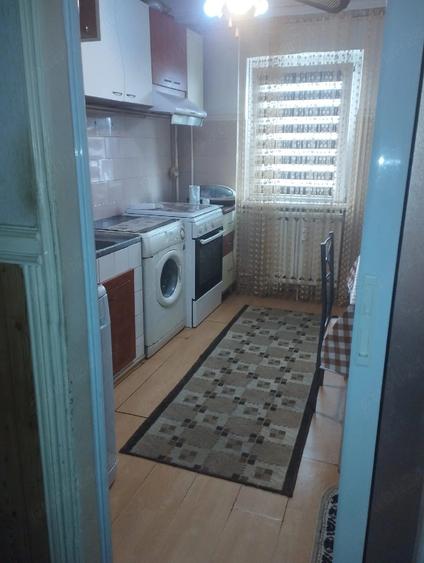 Apartament cu 2 camere semidecomandat în Prundu