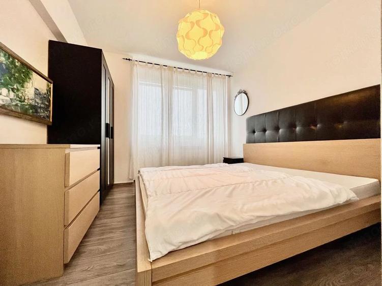 Apartament cu 3 camere semidecomandat, mobilat în Ștefan cel Mare