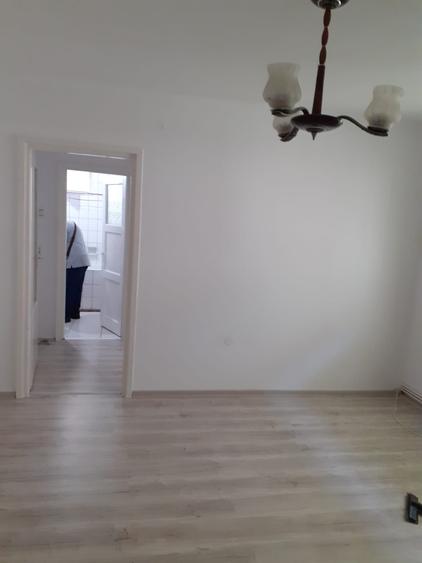 Apartament cu 2 camere semidecomandat în Împăratul Traian