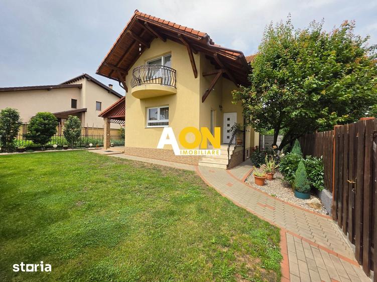 Casă cu 4 camere cu Teren 326 Mp în Cetate