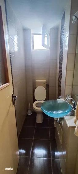 Apartament cu 4 camere decomandat în Dâmbu Pietros