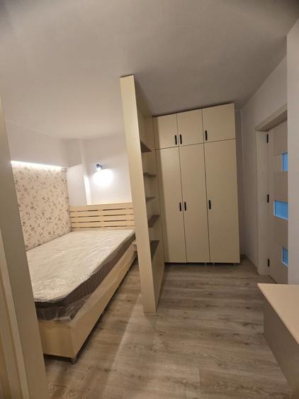 Garsonieră decomandată, mobilată în Gară