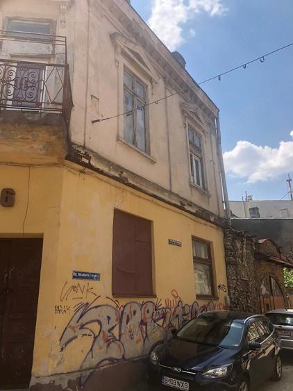 Casă cu Teren 125 Mp în Universitate