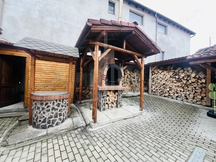 Casă cu Teren 500 Mp în Sadu