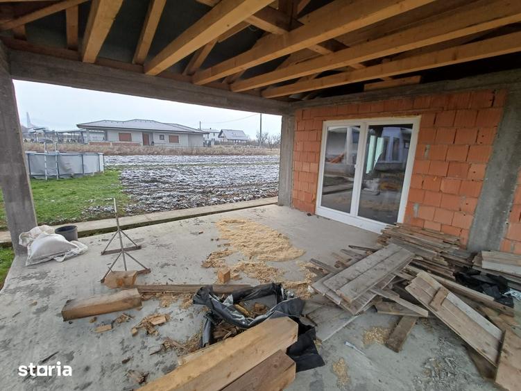 Casă cu 3 camere cu Teren 700 Mp în Recea