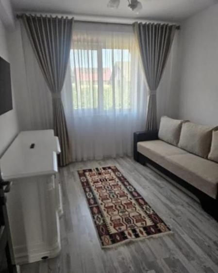 Casă cu 4 camere cu Teren 163 Mp în Valea Lupului