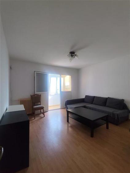 Apartament cu 2 camere decomandat în Sud
