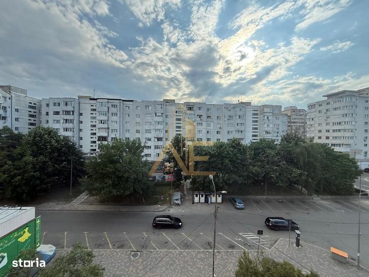 Apartament cu 3 camere decomandat în Nănești