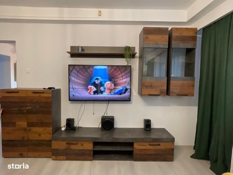 Apartament cu 3 camere decomandat în Sebastian