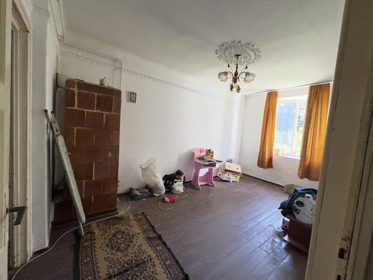 Apartament cu 2 camere în Moinești