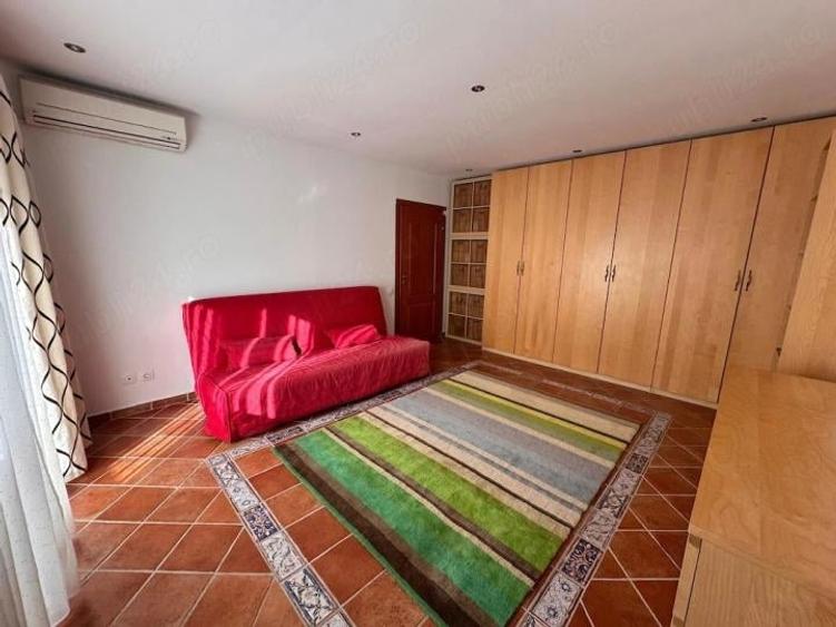 Apartament cu 2 camere decomandat în P-ța Muncii