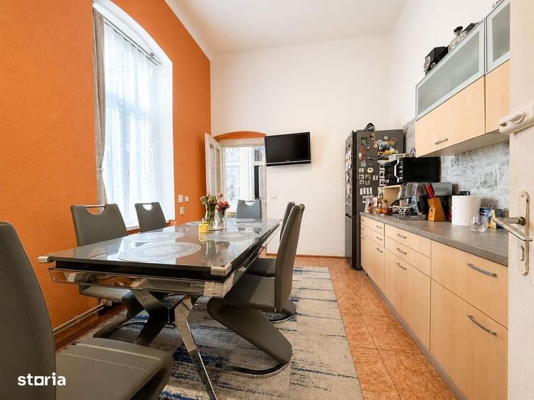 Apartament cu 4 camere în Central