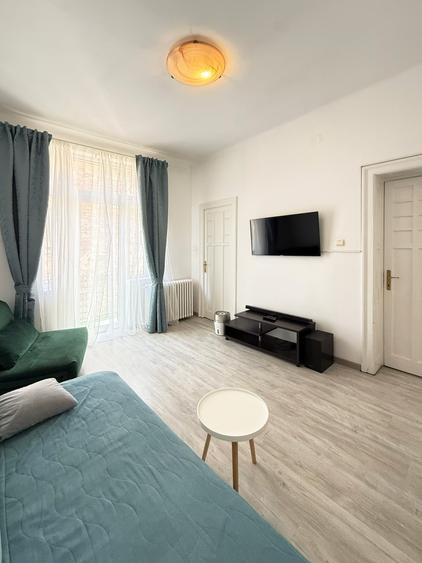 Apartament cu 3 camere în Calea Călărașilor