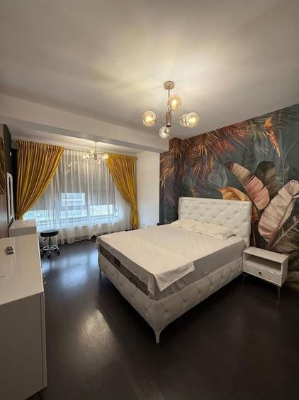 Apartament cu 3 camere decomandat, mobilat în Faleză