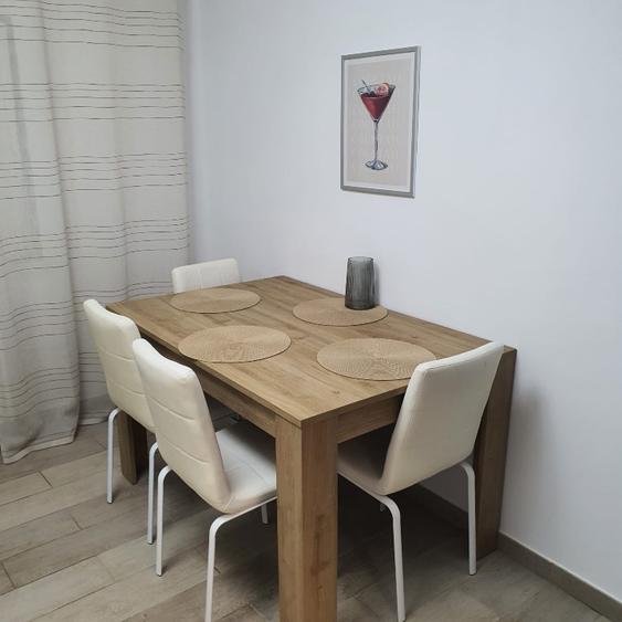 Apartament cu 3 camere decomandat în Banca Națională