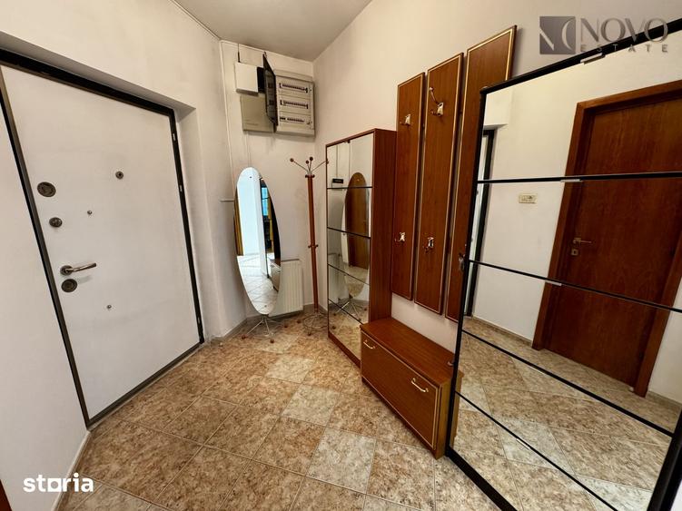 Casă cu 6 camere cu Teren 200 Mp în Herăstrău