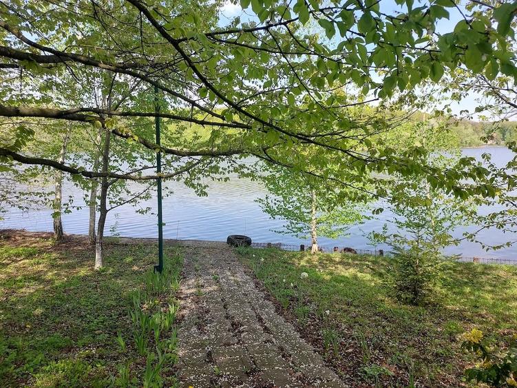 Casă cu Teren 1694 Mp în Snagov