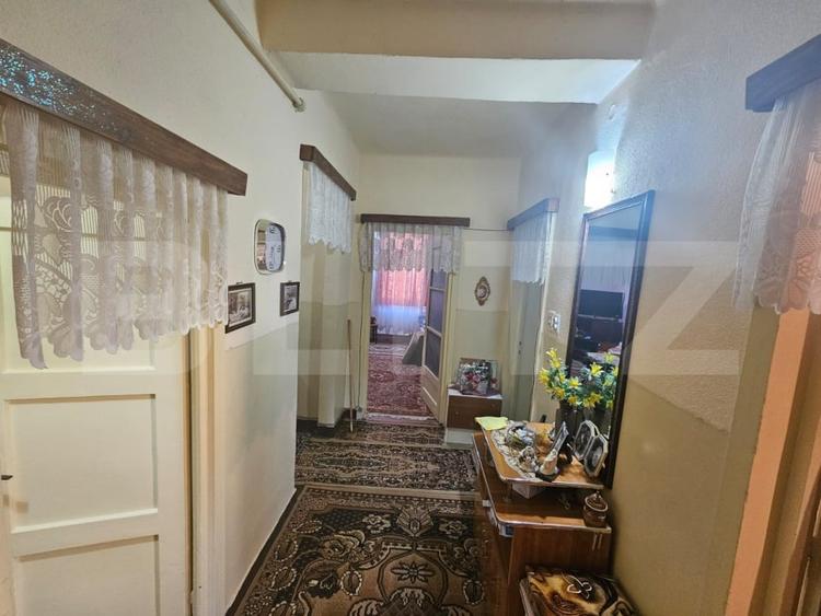 Apartament cu 3 camere decomandat, mobilat în Ocna Mureș