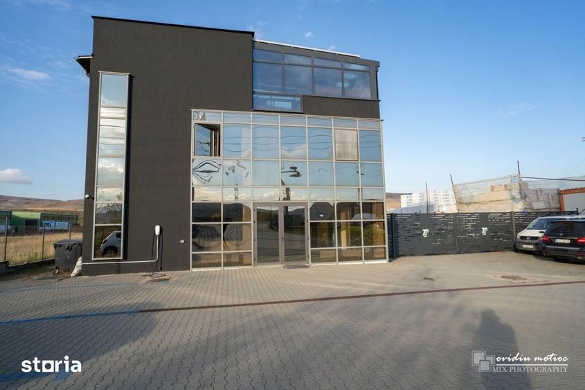 Spațiu comercial, de 1,480 mp, în Florești