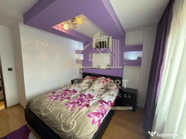 Apartament cu 3 camere decomandat în Sud