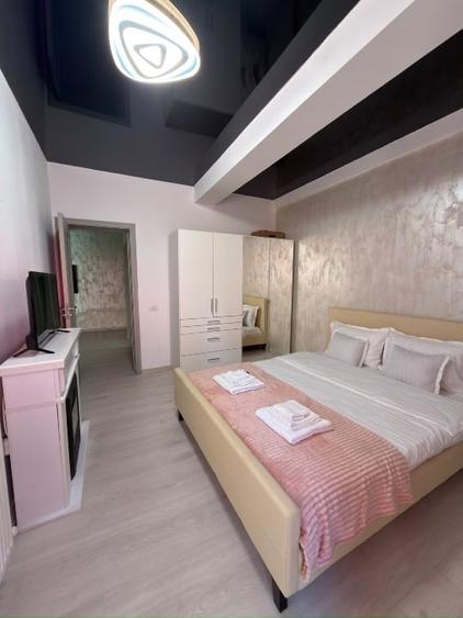 Apartament cu 2 camere semidecomandat, mobilat în Nord-Vest