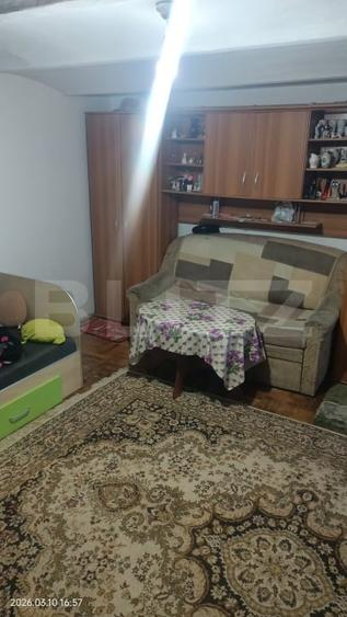 Casă individuală cu 5 camere cu Canalizare în Reghin