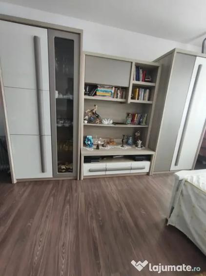 Apartament cu 2 camere decomandat în Siret