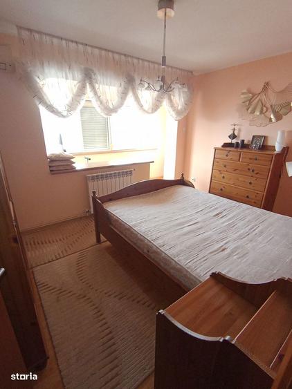 Apartament cu 3 camere, mobilat în Tomis Nord
