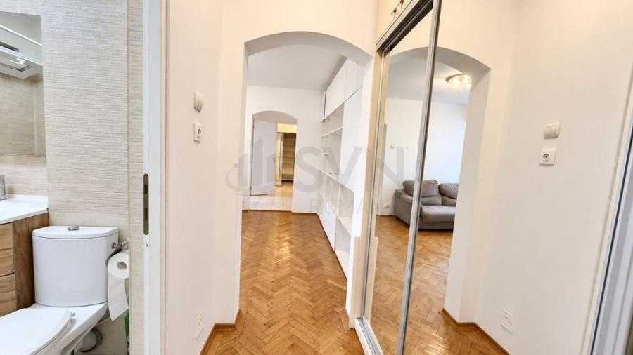 Apartament cu 3 camere semidecomandat în Bucureștii Noi