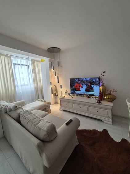 Apartament cu 2 camere semidecomandat în Militari