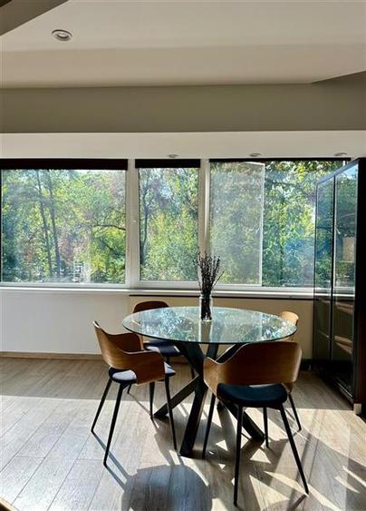 Apartament cu 4 camere decomandat, mobilat în Herăstrău