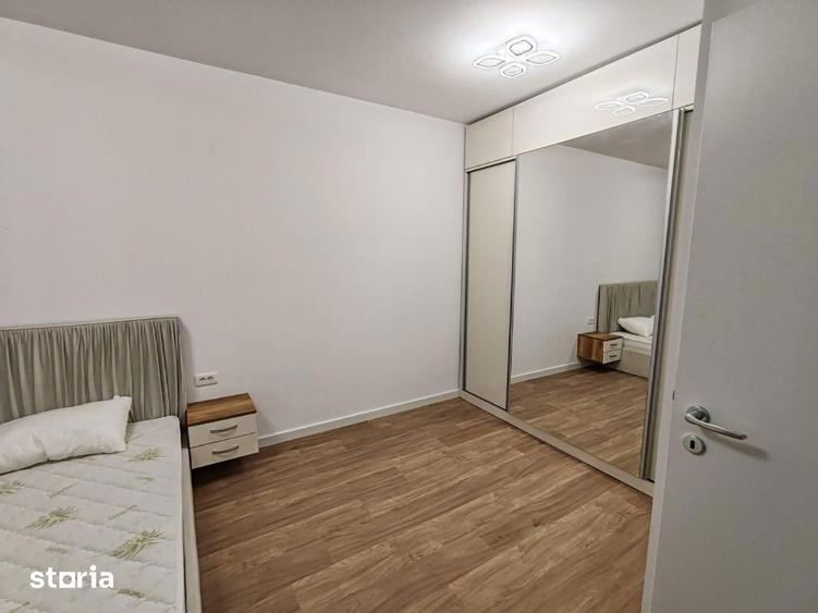 Apartament cu 3 camere decomandat, mobilat în Metalurgiei