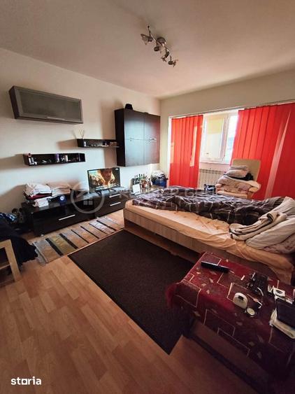Apartament cu 3 camere decomandat în Dacia