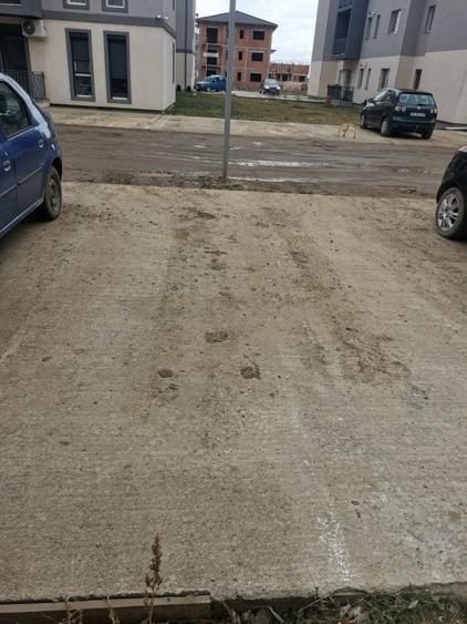 Apartament cu 2 camere semidecomandat, mobilat în Giroc